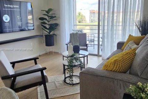 Condo in Sunrise, Florida, 1 bedroom  № 2242646 - photo 5