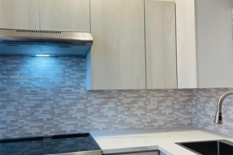 Купить кондоминиум в Майами-Бич, Флорида 1 спальня, 67.45м2, № 1956376 - фото 7