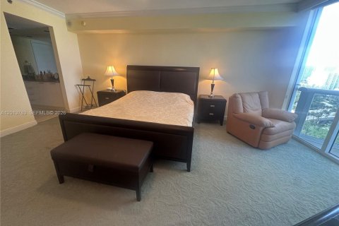 Condo in Sunny Isles Beach, Florida, 2 bedrooms  № 2075987 - photo 21