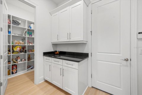 Villa ou maison à louer à Winter Garden, Floride: 7 chambres, 490.8 m2 № 1918845 - photo 11