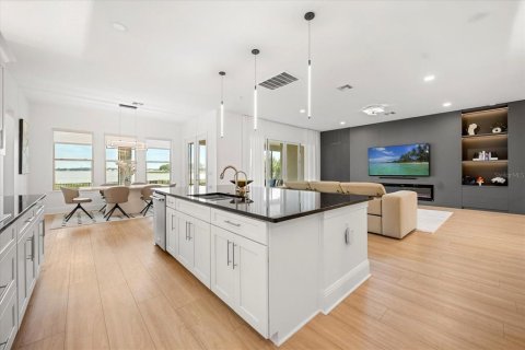 Villa ou maison à louer à Winter Garden, Floride: 7 chambres, 490.8 m2 № 1918845 - photo 6