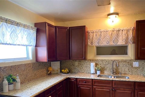 Casa en venta en Orlando, Florida, 3 dormitorios, 239.5 m2 № 1287394 - foto 3