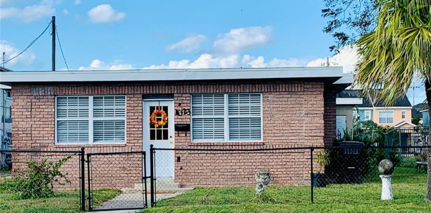 Casa en Orlando, Florida 3 dormitorios, 239.5 m2 № 1287394