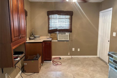 Casa en venta en Orlando, Florida, 3 dormitorios, 239.5 m2 № 1287394 - foto 17