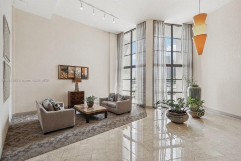 Condo in Hallandale Beach, Florida, 1 bedroom  № 1841014 - photo 8