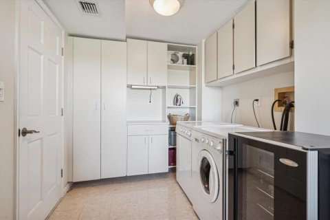 Купить кондоминиум в Помпано-Бич, Флорида 1 комната, 126.07м2, № 2189647 - фото 14