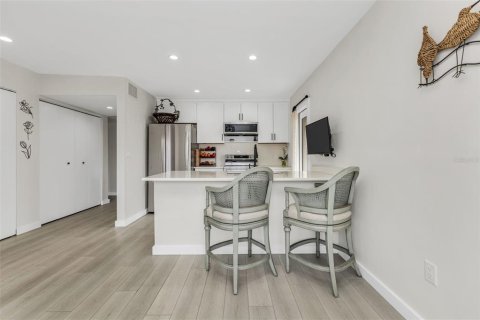 Copropriété à vendre à Punta Gorda, Floride: 2 chambres, 96.06 m2 № 2196350 - photo 15
