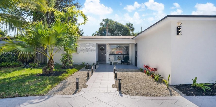 Casa en Fort Lauderdale, Florida 4 dormitorios, 157.93 m2 № 2057957