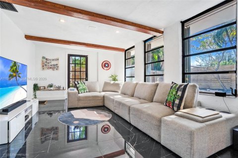 Casa en venta en Fort Lauderdale, Florida, 4 dormitorios, 157.93 m2 № 2057957 - foto 9