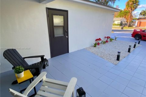 Casa en venta en Fort Lauderdale, Florida, 4 dormitorios, 157.93 m2 № 2057957 - foto 25