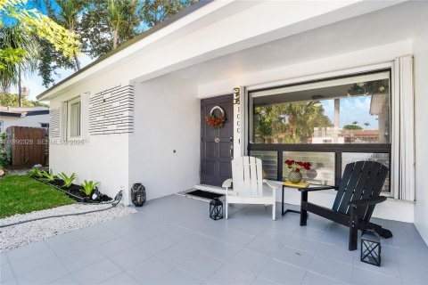 Casa en venta en Fort Lauderdale, Florida, 4 dormitorios, 157.93 m2 № 2057957 - foto 3