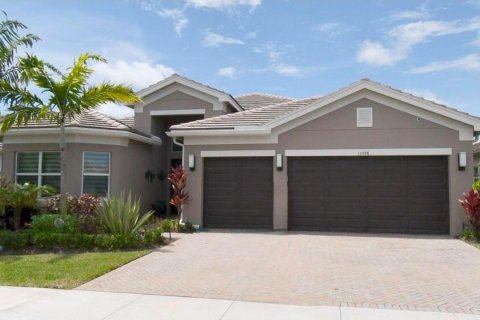 Villa ou maison à Port St. Lucie, Floride 3 chambres, 255.76 m2 № 2181728