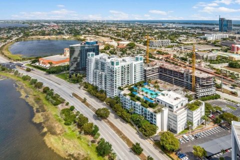Copropriété à louer à West Palm Beach, Floride: 2 chambres, 99.22 m2 № 945201 - photo 1