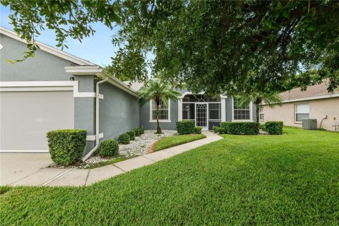 House in Lakeland, Florida 3 bedrooms, 171.03 sq.m. № 1819388 - photo 2