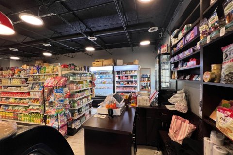 Propiedad comercial en venta en Hallandale Beach, Florida № 1967928 - foto 3