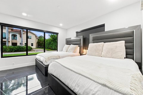 Casa en venta en Fort Lauderdale, Florida, 4 dormitorios, 201.6 m2 № 2358044 - foto 17