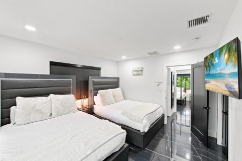 Casa en venta en Fort Lauderdale, Florida, 4 dormitorios, 201.6 m2 № 2358044 - foto 18