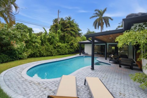 Casa en venta en Fort Lauderdale, Florida, 4 dormitorios, 201.6 m2 № 2358044 - foto 23