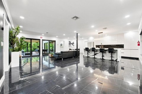 Casa en venta en Fort Lauderdale, Florida, 4 dormitorios, 201.6 m2 № 2358044 - foto 5