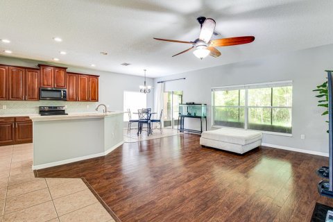 House in Orlando, Florida 5 bedrooms, 255.48 sq.m. № 1821477 - photo 8