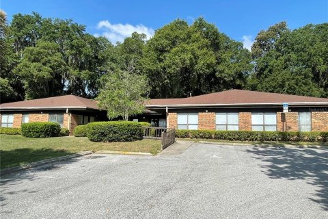 Immobilier commercial à louer à Belleview, Floride: 98.48 m2 № 1317545 - photo 3