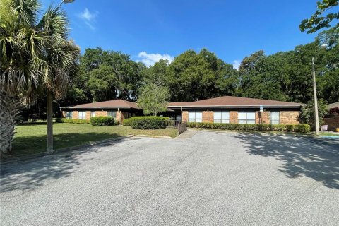 Immobilier commercial à louer à Belleview, Floride: 98.48 m2 № 1317545 - photo 2
