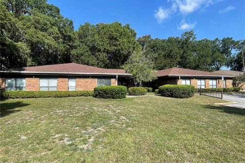 Immobilier commercial à louer à Belleview, Floride: 98.48 m2 № 1317545 - photo 4