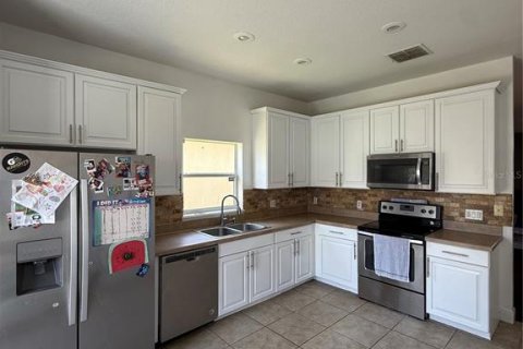 Casa en venta en Orlando, Florida, 4 dormitorios, 160.81 m2 № 2133153 - foto 3