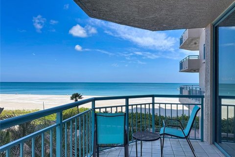 Condominio en venta en Clearwater, Florida, 2 dormitorios, 116.59 m2 № 2195401 - foto 30