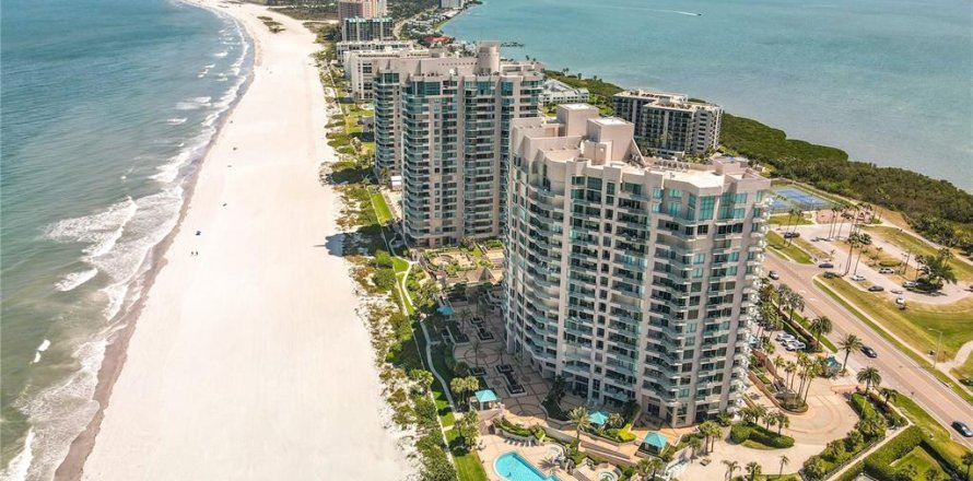 Condominio en Clearwater, Florida, 2 dormitorios № 2195401