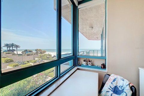 Condominio en venta en Clearwater, Florida, 2 dormitorios, 116.59 m2 № 2195401 - foto 22
