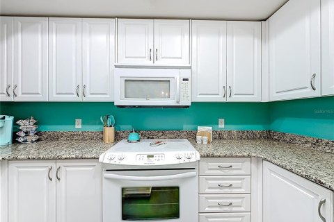 Condominio en venta en Clearwater, Florida, 2 dormitorios, 116.59 m2 № 2195401 - foto 8