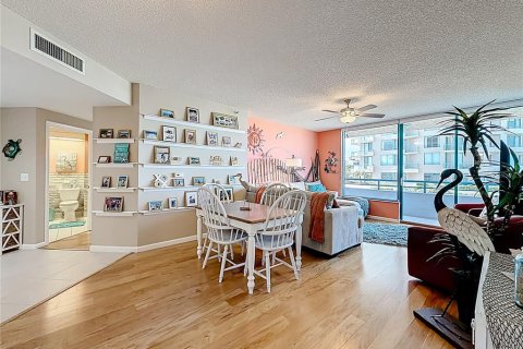 Condominio en venta en Clearwater, Florida, 2 dormitorios, 116.59 m2 № 2195401 - foto 11