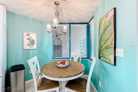 Condominio en venta en Clearwater, Florida, 2 dormitorios, 116.59 m2 № 2195401 - foto 10