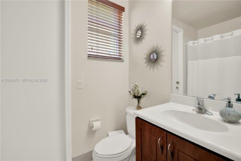 Villa ou maison à louer à Cutler Bay, Floride: 5 chambres, 275.18 m2 № 2173588 - photo 17