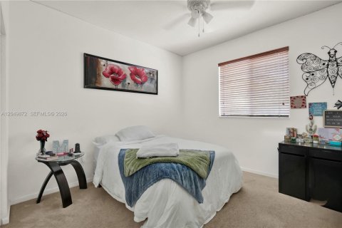 Villa ou maison à louer à Cutler Bay, Floride: 5 chambres, 275.18 m2 № 2173588 - photo 22