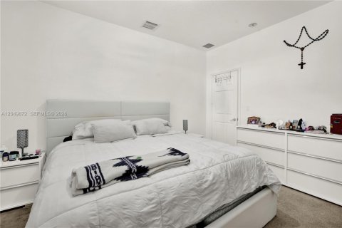 Villa ou maison à louer à Cutler Bay, Floride: 5 chambres, 275.18 m2 № 2173588 - photo 21