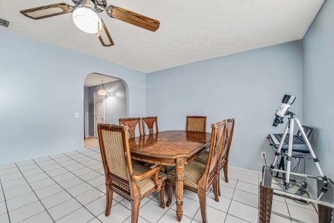 Casa en venta en Port St. Lucie, Florida, 2 dormitorios, 127.09 m2 № 2181307 - foto 11
