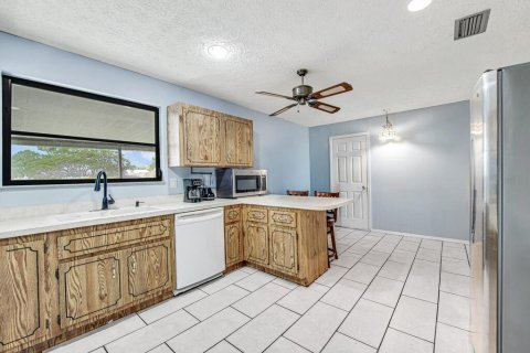 Casa en venta en Port St. Lucie, Florida, 2 dormitorios, 127.09 m2 № 2181307 - foto 16
