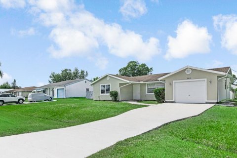 Casa en venta en Port St. Lucie, Florida, 2 dormitorios, 127.09 m2 № 2181307 - foto 2