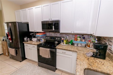 Townhouse in Kissimmee, Florida 3 bedrooms, 140.47 sq.m. № 2143683 - photo 26