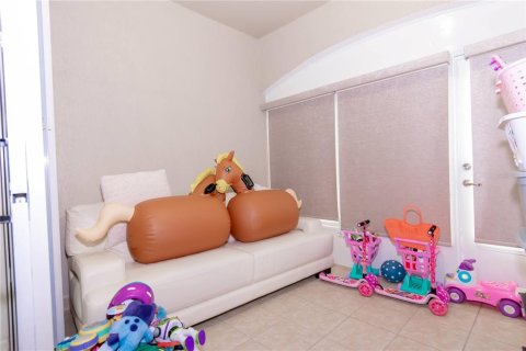Townhouse in Kissimmee, Florida 3 bedrooms, 140.47 sq.m. № 2143683 - photo 7