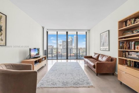 Condo in Miami, Florida, 2 bedrooms  № 1998038 - photo 12