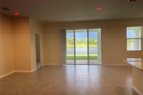 Villa ou maison à vendre à Wimauma, Floride: 4 chambres, 189.06 m2 № 1881187 - photo 22
