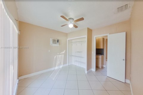 Commercial property in Cutler Bay, Florida 1 bedroom, 25.18 sq.m. № 1994457 - photo 3