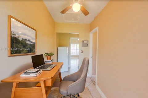 Commercial property in Cutler Bay, Florida 1 bedroom, 25.18 sq.m. № 1994457 - photo 7