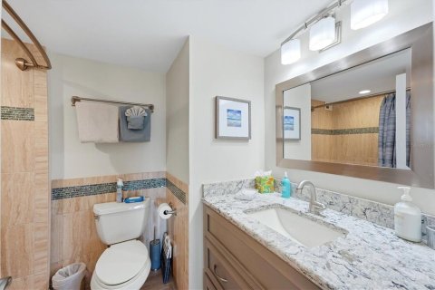 Condo in Sarasota, Florida, 2 bedrooms  № 2430747 - photo 28