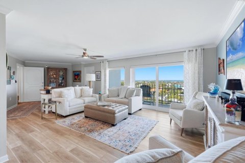 Condo in Sarasota, Florida, 2 bedrooms  № 2430747 - photo 13