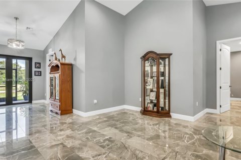 House in Jupiter, Florida 5 bedrooms, 256.97 sq.m. № 1794420 - photo 14