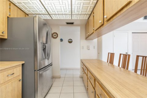 Condominio en venta en Aventura, Florida, 2 dormitorios, 108.7 m2 № 1698609 - foto 16